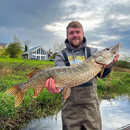 Esox - Luxury Fishing بيت للعطل *
